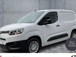 Weiß Gebraucht 2024 Toyota Proace City City Van / Kleinbus | 24.490 € (Fairer Preis)