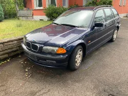 Blau Gebraucht 2001 BMW 320 Kombi | 750 € (Guter Preis)