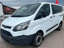 Weiß Gebraucht 2015 Ford Transit Custom Van / Kleinbus | 12.999 € (Teuer)