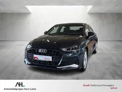 Grau Gebraucht 2024 Audi A3 Advanced Limousine | 30.439 € (Guter Preis)