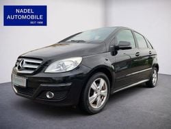 Schwarz Gebraucht 2011 Mercedes 180 Limousine | 5.990 € (Guter Preis)