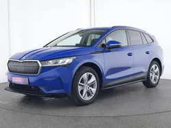 Energy blau Gebraucht 2023 Skoda Enyaq iV Loft SUV | 28.713 € (Guter Preis)