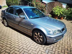Grau Gebraucht 2004 BMW 320 Lifestyle Limousine | 2.999 € (Fairer Preis)