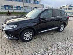 Schwarz Gebraucht 2017 Mitsubishi Outlander Diamant Edition SUV | 10.999 € (Fairer Preis)