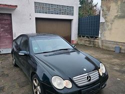 Schwarz Gebraucht 2005 Mercedes C200 Coupé | 899 € (Guter Preis)