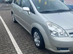 Silber Gebraucht 2007 Toyota Corolla Verso Edition Van / Kleinbus | 4.750 € (Fairer Preis)