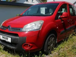 Rot Gebraucht 2013 Citroën Berlingo Tendance Van / Kleinbus | 5.990 € (Fairer Preis)