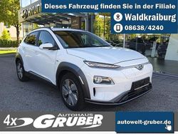 Chalk white Gebraucht 2020 Hyundai Kona Style SUV | 19.690 € (Guter Preis)
