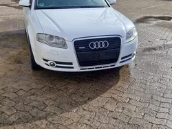 Weiß Gebraucht 2008 Audi A4 Kombi | 9.299 €