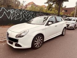 Weiß Gebraucht 2010 Alfa Romeo Giulietta Kleinwagen | 3.690 € (Guter Preis)