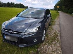 Andere farben Gebraucht 2012 Ford Focus Titanium Kombi | 4.500 € (Guter Preis)