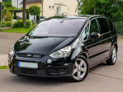 Schwarz Gebraucht 2008 Ford S-MAX Titanium Van / Kleinbus | 4.300 € (Teuer)