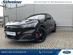 Schwarz Gebraucht 2022 Ford Mustang Mach-E Basis SUV | 35.490 € (Teuer)