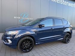 Blau Gebraucht 2017 Ford Kuga ST-Line SUV | 16.690 € (Fairer Preis)