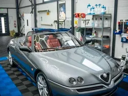 Grau Gebraucht 2001 Alfa Romeo Spider Cabrio | 11.000 €