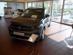 Grenadillschwarz Gebraucht 2025 VW Golf VIII Style Limousine | 35.450 € (Teuer)