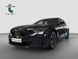 Schwarz Gebraucht 2025 BMW 520 M Sport Kombi | 51.890 € (Superpreis)