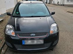 Schwarz Gebraucht 2006 Ford Fiesta Kombi | 1.950 €