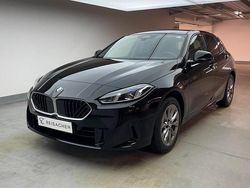 Schwarz uni Neu 2025 BMW 120 Efficient Dynamics Kleinwagen | 31.490 € (Superpreis)