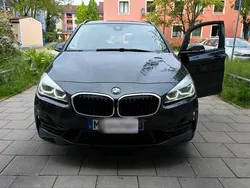 Schwarz Gebraucht 2025 BMW 220 Active Tourer Sport Line Van / Kleinbus | 22.600 €