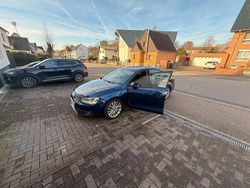 Blau Gebraucht 2012 VW Jetta Limousine | 6.500 € (Etwas zu teuer)