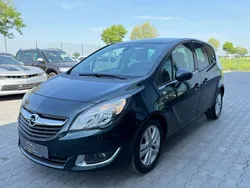 Grün Gebraucht 2015 Opel Meriva Style Van / Kleinbus | 7.950 € (Fairer Preis)