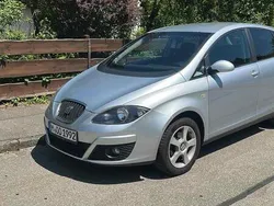 Silber Gebraucht 2004 Seat Altea Van / Kleinbus | 2.000 €