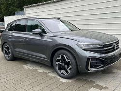 Silikon grau Neu 2025 VW Touareg Elegance SUV | 74.990 €