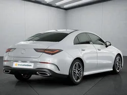 Weiß Gebraucht 2024 Mercedes CLA200 Limousine | 42.449 €