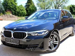 Black sapphire metallic Gebraucht 2021 BMW 530e Kombi | 25.990 € (Superpreis)