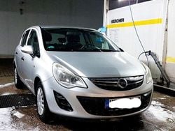 Silber Gebraucht 2012 Opel Corsa Edition Limousine | 3.200 € (Guter Preis)