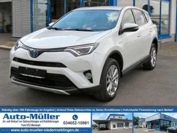 White crystal shine Gebraucht 2018 Toyota RAV4 Hybrid Team SUV | 19.990 € (Superpreis)