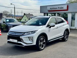 Weiß Gebraucht 2018 Mitsubishi Eclipse Cross Intro Edition SUV | 18.490 € (Etwas zu teuer)