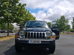 Schwarz Gebraucht 2006 Jeep Cherokee SUV | 2.600 € (Superpreis)