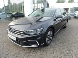 Grau Gebraucht 2021 VW Passat GTE Kombi | 22.592 € (Guter Preis)