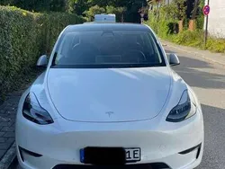 Weiß Gebraucht 2022 Tesla Model Y Long Range SUV | 37.000 € (Guter Preis)