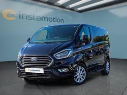 Schwarz Gebraucht 2018 Ford Tourneo Custom Van / Kleinbus | 32.999 €