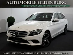 Weiß Gebraucht 2020 Mercedes C300e Avantgarde Kombi | 19.440 € (Guter Preis)