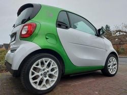 Weiß Gebraucht 2018 Smart ForTwo Electric Drive Coupé | 8.500 € (Fairer Preis)