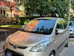 Gold Gebraucht 2009 Hyundai i10 Kleinwagen | 3.500 € (Etwas zu teuer)