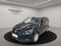 Deep black perleffekt Gebraucht 2014 VW Touran Life Van / Kleinbus | 9.990 € (Fairer Preis)