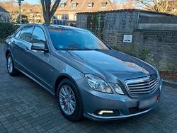 Grau Gebraucht 2009 Mercedes E250 Limousine | 8.500 € (Fairer Preis)