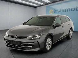 Grau Neu 2025 VW Passat Kombi | 44.949 € (Guter Preis)