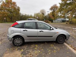 Silber Gebraucht 2004 Ford Focus Limousine | 1.500 € (Fairer Preis)