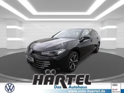 Grenadillschwarz (black), metallic Neu 2024 VW Passat Business Kombi | 46.800 € (Etwas zu teuer)
