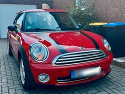 Rot Gebraucht 2007 Mini Cooper Kleinwagen | 1.450 € (Teuer)