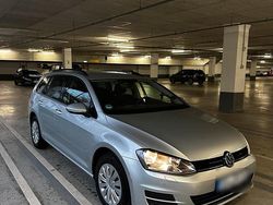 Silber Gebraucht 2016 VW Golf VII Comfortline Kombi | 9.999 € (Guter Preis)