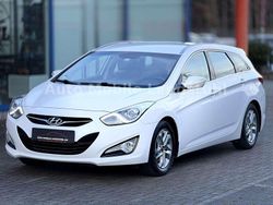 Weiß Gebraucht 2015 Hyundai i40 Edition Kombi | 5.999 € (Fairer Preis)