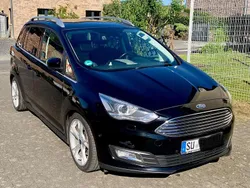 Schwarz Gebraucht 2017 Ford Grand C-Max Titanium Van / Kleinbus | 11.700 € (Teuer)