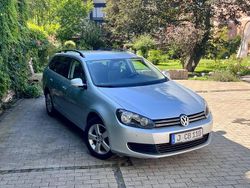 Silber Gebraucht 2011 VW Golf VI Comfortline Kombi | 4.400 € (Fairer Preis)
